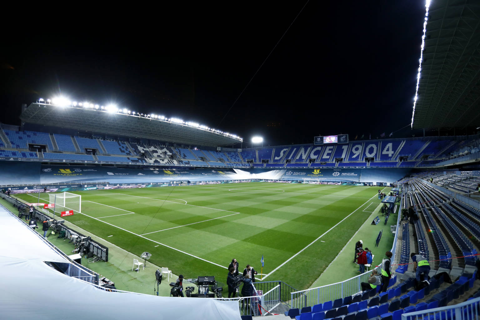 MALAGA, SPAIN - JANUARY 14: General view inside the stadium prior to the Supercopa de Espana Semi Final match between Real Madrid and Athletic Club at Estadio La Rosaleda on January 14, 2021 in Malaga, Spain. Sporting stadiums around Spain remain under strict restrictions due to the Coronavirus Pandemic as Government social distancing laws prohibit fans inside venues resulting in games being played behind closed doors. (Photo by Fran Santiago/Getty Images)