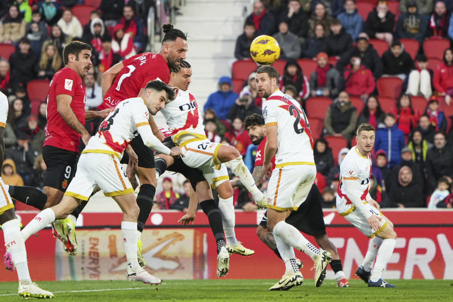 MALLORCA, SPAIN - FEBRUARY 11: Vedat Muriqi of RCD Mallorca scores his team´s second goal during the LaLiga EA Sports match between RCD Mallorca and Rayo Vallecano at Estadi de Son Moix on February 11, 2024 in Mallorca, Spain. (Photo by Rafa Babot/Getty Images)